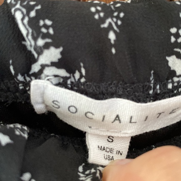 SOCIALITE Strapless Dress - Picture 7 of 12